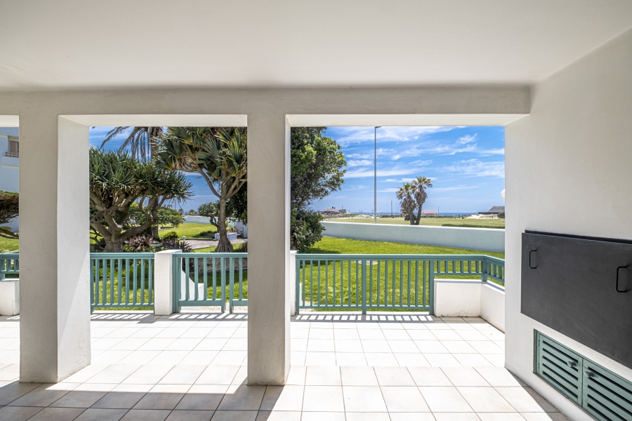 3 Bedroom Property for Sale in Summerstrand Eastern Cape